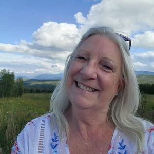 Meet your Posher, Dayna